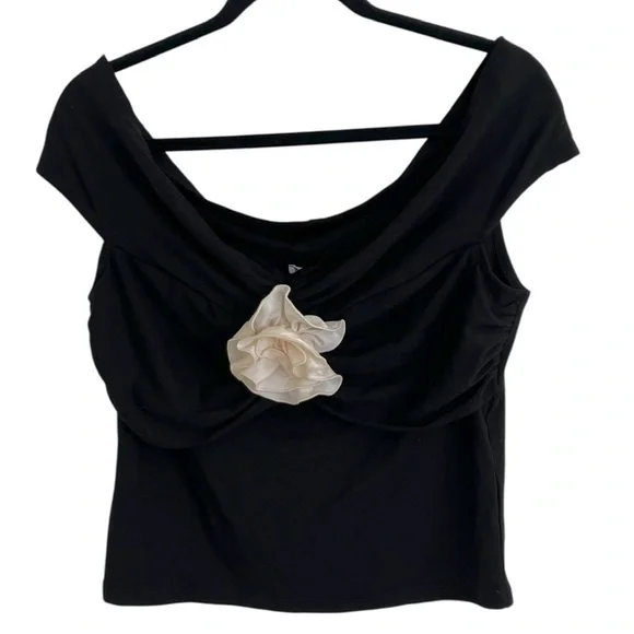 Reformation Black Emerald Knit Top with Floral Applique NWT Large - Picture 2 of 11